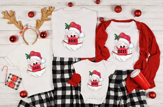 Quarantine 2021 Christmas Matching Family Christmas Party Social Distancing T-Shirt