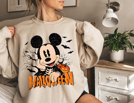 Vintage Mickey Mouse Disney Halloween Sweatshirt
