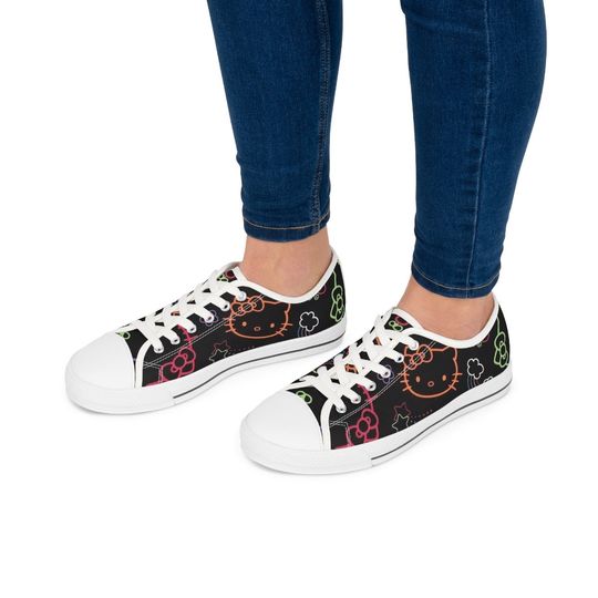Women's Low Top Sneakers Hello Kitty