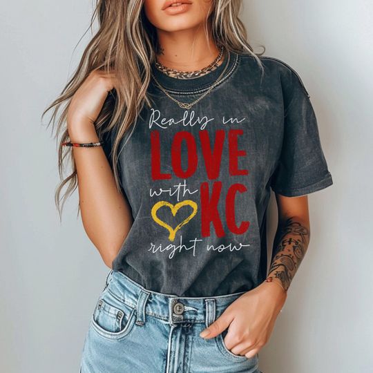 KC Chiefs Superbowl Shirt Chiefs Shirt Kansas City Superbowl Shirt Mahomes shirt Kansas City Chiefs Football Shirt 3peat Comfort Color shirt