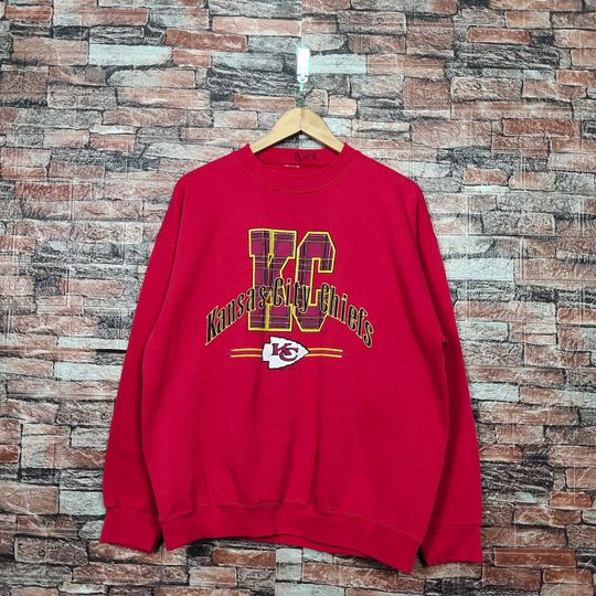 Vintage 90s Distressed Kansas City Chiefs Football Sweatshirt Chiefs Crewneck Chiefs Pullover Chiefs Sweater Printed Logo Red Color Mens M