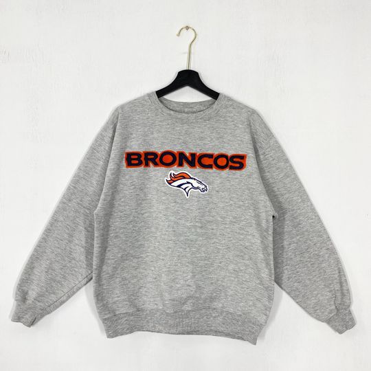 Vintage 90s Denver Broncos Sweatshirt Broncos Crewneck Denver Broncos Sweater Pullover Sportswear football Denver Broncos Patch Logo Grey Medium