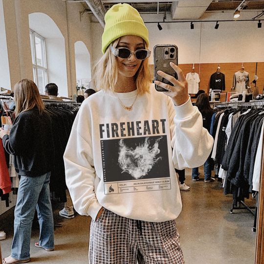 LICENSED Fireheart sweatshirt. Aelin Galathynius Tour shirt. SJM merch. Rattle the stars sweater. Throne of Glass shirt. ACOTAR sweater.