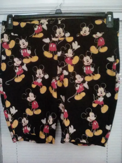 Discover NWT TORRID DISNEY PLUS SIZE 3X MICKEY MOUSE 🩳 BIKE SHORTS