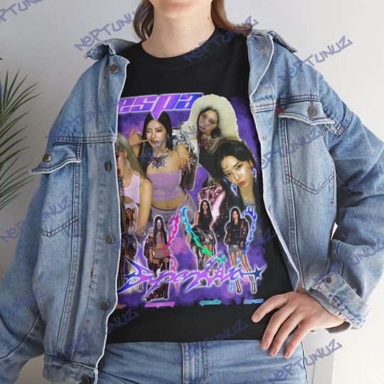 Discover SUPERNOVA Shirt Kpop Girlband Music Vintage Retro Aesthetic Graphic Style Men Women T-Shirt