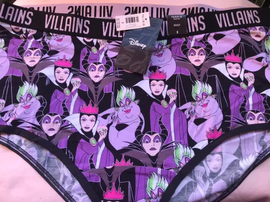 Torrid Disney VILLAINS Mid Rise Cotton Brief Panty Size 2  18/20 NWT