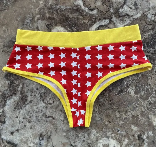 Ladies Under Wear / Brief Size 12/14 Multicolour With White Stars New No Label