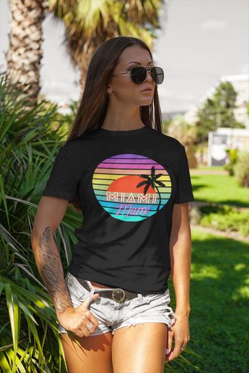 Discover Miami Mami Women's Cut T-Shirt