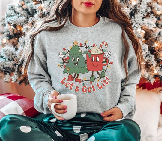 Discover Retro Christmas Tree Friends Sweatshirt Vintage Christmas Sweatshirt Family Christmas Crewneck Cute Trending Christmas  Youth & Adult to 5XL