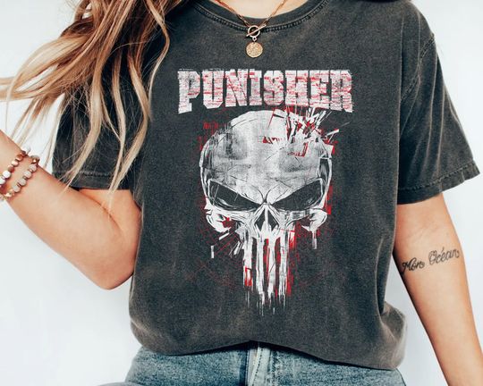 Marvel The Punisher Skull and Logo Retro T-Shirt, MCU Fans Marvel Studios Matching Tee, Disneyland Family Vacation Holiday Gift