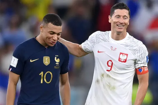 Kylian Mbappe Robert Lewandowski World Cup Wall Art Home Decor - POSTER