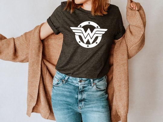 Wonder Woman Shirt, Wonder Mom Gift Shirt, Super Woman Gift, Super Mom Shirt, Mom Gift, Super Mom Gift