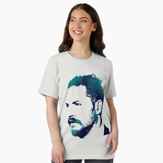 Tom Hardyy Essential T-Shirt