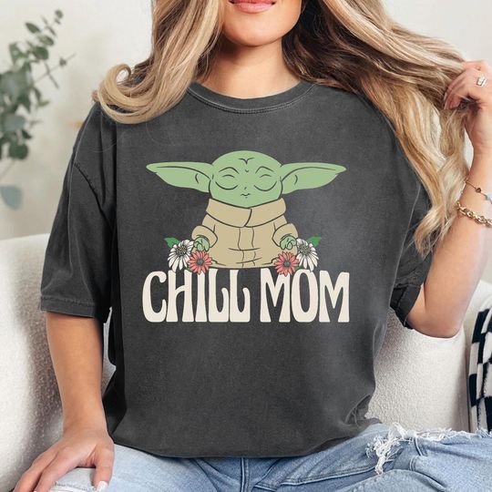 Star Wars Chewbacca 1 Mom Chibi, Chewbacca Art T-shirt, Strong Like A Mother Shirt, Marvel Mom Era Tee, Thank You Mom Shirt
