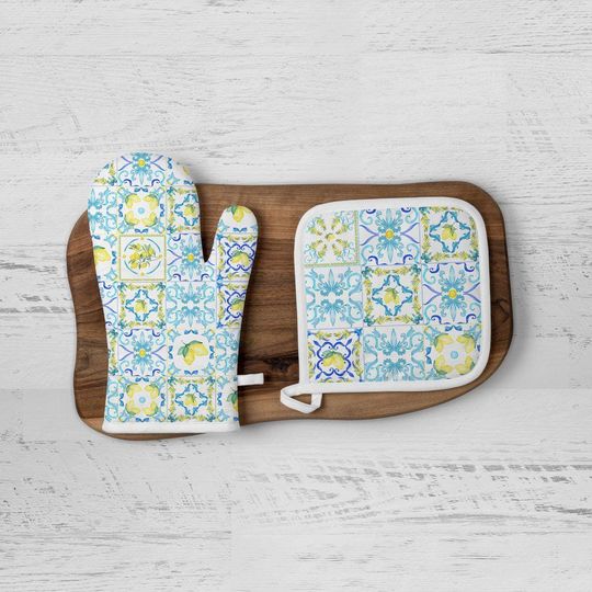 Capri Oven Mitt and Pot Holder Set - Mediterranean inspired Italian tile home decor
