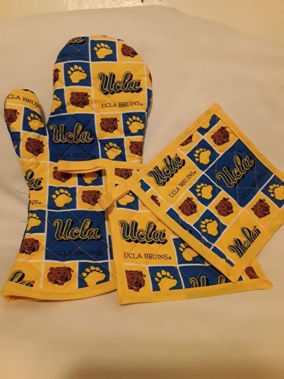 UCLA College Oven  Mitt  and Pot Holder BBQ Tailgate set
