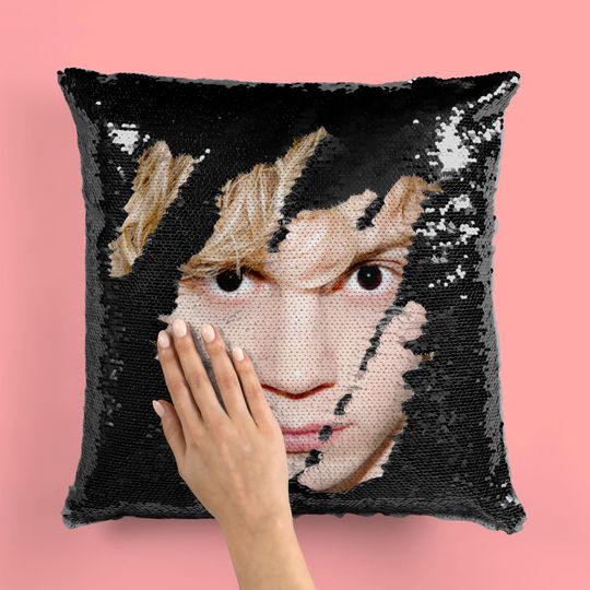 EVAN PETERS - Fan Sequin Pillow
