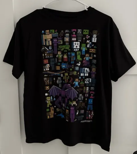 Minecraft Mojang Mad Engine T-Shirt Green Gamer Boys T-Shirt, Size L