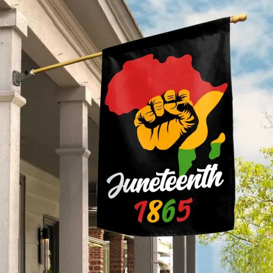 Retro Fist Pump Black Power Happy Juneteenth 1865 Black Freedom Day Flag