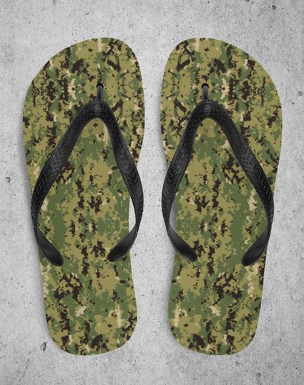 Summer Flip-Flops | Pool Flip Flops | Beach Flip Flops | Summer Sandals | Beach Sandals | Beach Apparel | Navy Camouflage | Unisex Sandals