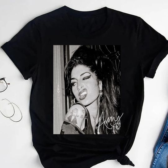 Amy Winehouse Unisex Vintage Shirt, Vintage Amy Winehouse T-shirt, Retro Amy Winehouse Tee, Amy Winehouse Top, Amy Winehouse Fans Gift