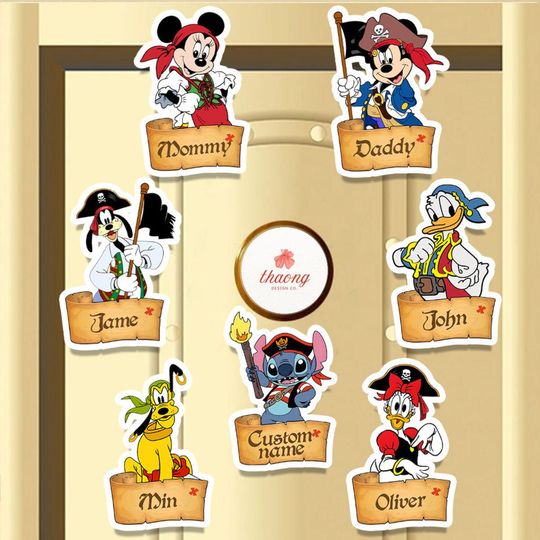 All characters Disney Pirates magnet, Mickey & friends Toy Story Disney Cruise Line magnet, Family Cruise Pirates of the Caribbean magnet