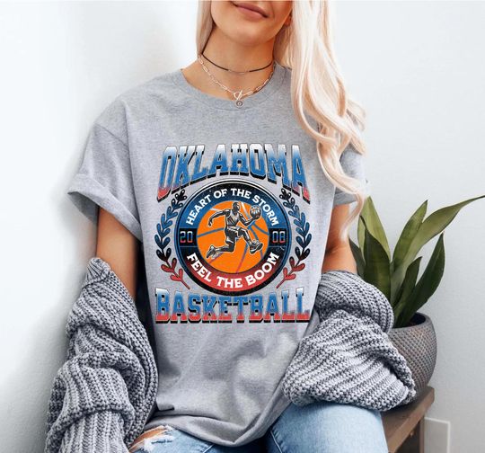 Oklahoma Basketball Vintage T-Shirt Thunder Crewneck Retro Fan Tee Classic Apparel