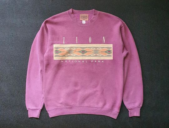 Discover Vintage ZION National Park 1990s sweatshirt size Large / 90s Native Motif Utah USA Souvenir Sweater / Novelty graphic Pullover