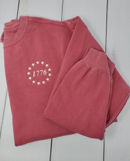 Independence 1776 USA Comfort Colors Sweatshirt, 1776 Flag Sweater, 4th of July American Flag USA Vintage Embroidered  Crewneck Sweatshirt.