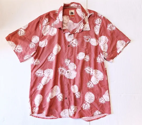 Toes on the Nose Short Sleeve Shirt Mens XL Red Pineapple Hawaiian Shirt Vintage