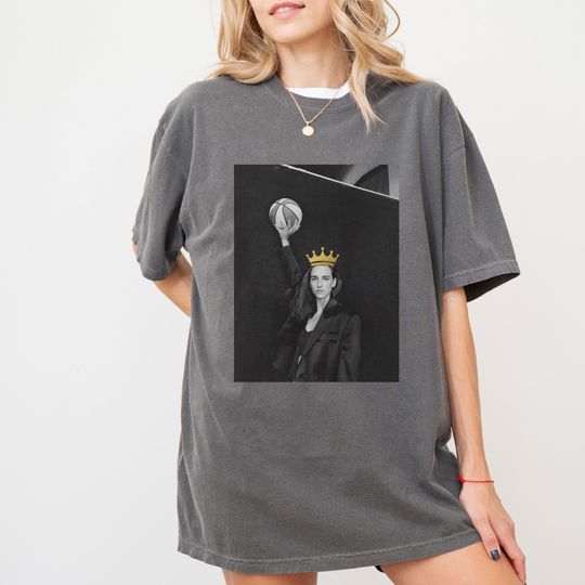 Caitlin Clark WNBA Women’s T-Shirt | Support Women’s Sports | Icon Tee