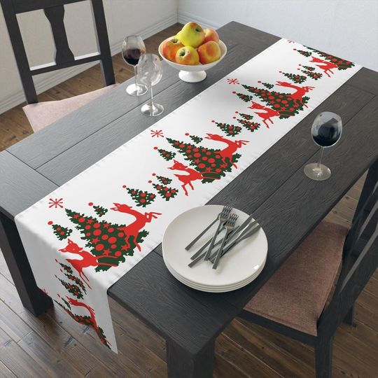 Explore Table Runners