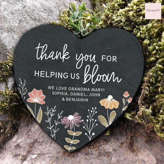 Love Blooms Here Heart Garden Stone, Custom Garden Stone, Outdoor Decor, Garden Decor, Gifts for Her, Gifts for Grandma, Mother's Day gift