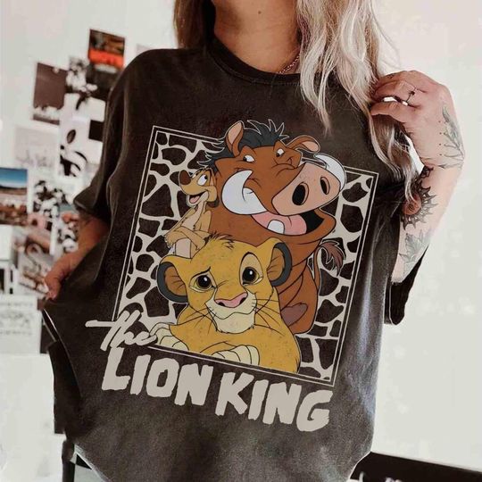 Retro Lion King Shirt – Simba Timon Pumbaa Hakuna Matata 2025 Graphic Tee