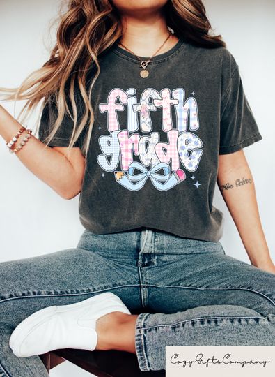 Retro Fifth Grade Teacher T-shirt, Preppy Pencil Bow Tee, Coquette Doodle Gift