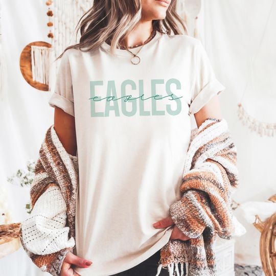 Comfort Colors Eagles T-Shirt, Unisex Ivory Eagles Tee, Vintage-Inspired Retro Eagles Top