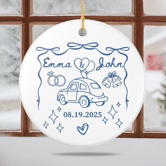 Custom First Christmas Married Ornament Gift Newlywed Wedding Keepsake for Couple