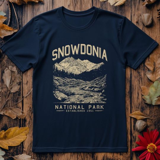 Snowdonia World Travel & Places Vacation T-Shirt