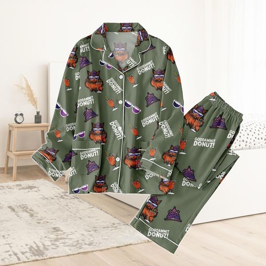 Dungeon Crawler Carl Pajamas Set, Sci Fi Book Pajamas Women, Dungeon Crawler Carl Pajamas For Fan, Cozy Reading Matching Pajamas Set