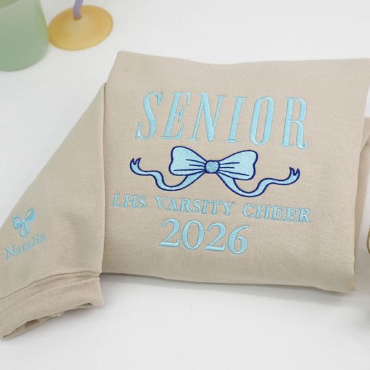 Custom Senior Sweatshirt with Team Name, Class of 2026 Personalized Crewneck, Graduation Gift for Seniors, Senior 2026 Pullover