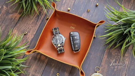 Personalised Leather Valet Tray, Gift for men, mens gift, Gift for him, anniversary gift