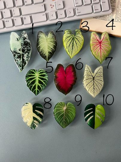 Restocked Magnetic Leaf Plant Phone Grip - Secure Hold Stand, Phone Mount, Kindle Holder