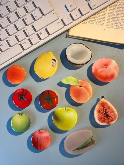Restocked Magnetic Fruit & Food Phone Grip - Cute Vegetable & Nut Smartphone Stand & Kindle Holder