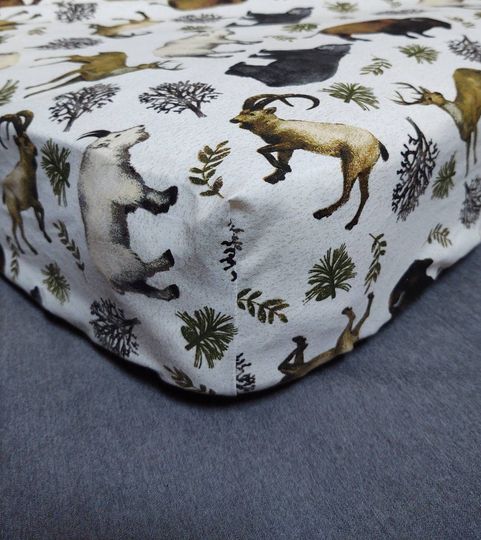 Woodland Cabin Deer & Bear Fitted Crib Sheet, Crib Cover for Baby