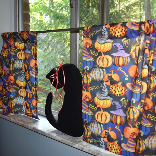 Halloween Cafe Curtain Set - Lightweight Fall Tiers with Pumpkins, Witch Hats & Black Cats for Kitchen Windows