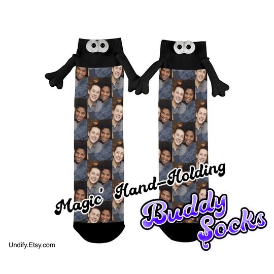 Hand-Holding Buddy Socks with Custom Photo Faces, Magnet Hands Link, Perfect for Couples, Christmas, Birthday, Valentine's Day