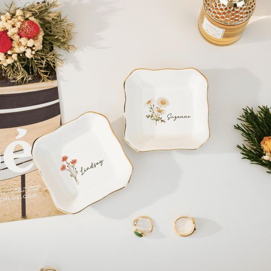 Personalized Birth Flower Ring Dish,Bridesmaid Gifts,Custom Name Trinket Dis