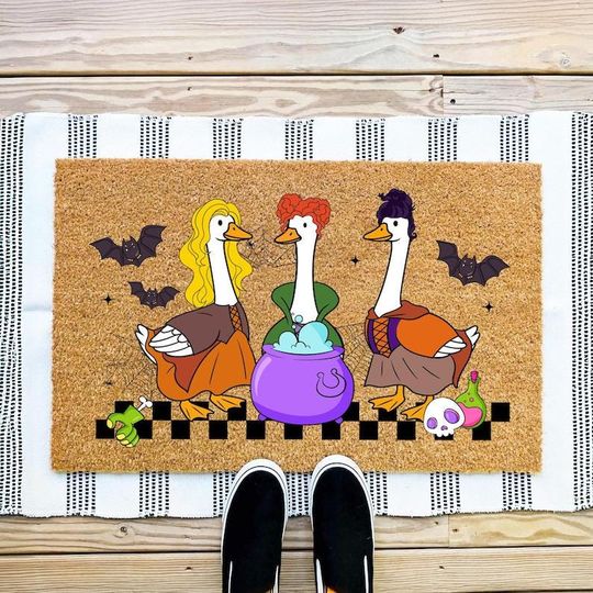 Hocus Pocus Goose Doormat, Funny Halloween Witch Goose Rug, Sanderson Sisters Goose Entry Mat, Spooky Cute Welcome Mat, Fall Decor Gift