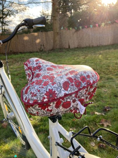 Water-repellent saddle cover / protection bicycle