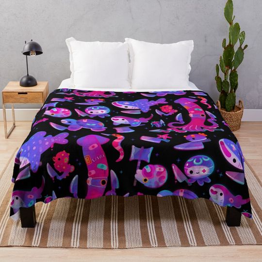Stabby marine life Throw Blanket